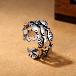 Fish-Shaped Ring – Adjustable Size – Silver-Plated with Copper