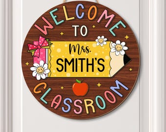 Gepersonaliseerde deurhanger leraar, bord leraar deur, decor klas, aangepast naambord leraar, bord welkom klas, houten bord met bloemen