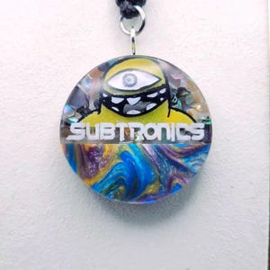 Collar colgante Subtronics