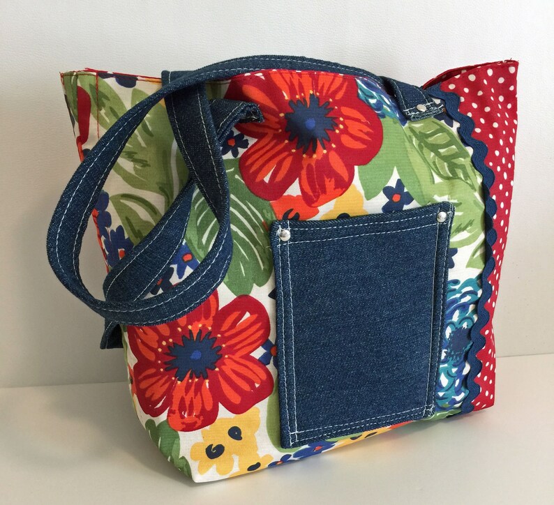 Tote bag from Pioneer Woman Dazzling Dahlias placemats Book Etsy