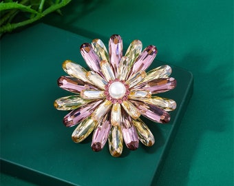 New pink crystal flower brooch, romantic and happy wedding brooch for bride and bridesmaid, personalized, elegant, corsage accessories gift