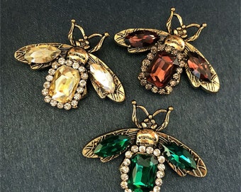 Broche abeille en diamants feng shui baroque palais rétro : pièce majestueuse
