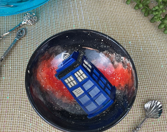 Police Box in Space - Doctor Who Inspired TARDIS Bowl - Etsy