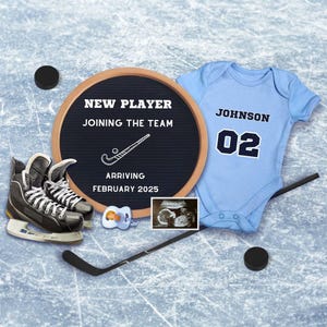 Neue Hockeyspieler Schwangerschaftansage, digitale Baby Boy Reveal, Canva Vorlage Schwangerschaftansage, bearbeitbare Baby Reveal