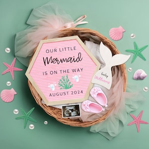Meerjungfrau-Schwangerschaftsankündigung, Babymädchen, die Karte erwarten, Großeltern-Geschenk, digitale Canva-Vorlage, neues Babyankündigung