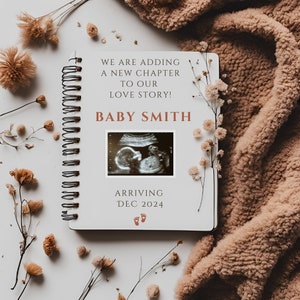 Neues Kapitel Schwangerschaftsankündigung, digitale Canva-Vorlage, personalisierte Babyenthüllung, Babyankündigung mit Buchmotiven