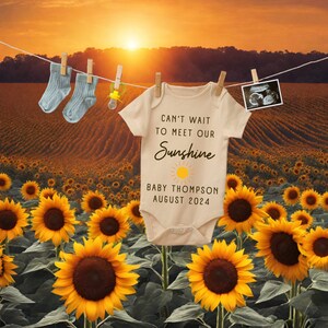 Sonnenuntergang Schwangerschaftansage, Sonnenblumen, die Karte erwarten, digitale neue Babyankündigung, Canva-Vorlage, digitale Erwartungskarte