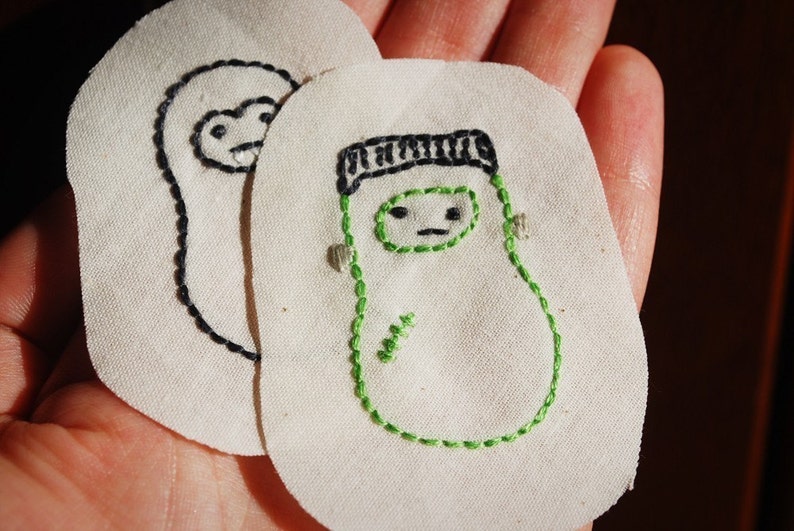 Holiday Jordnots Seasonal Peanut Shaped Character Hand Embroidery Pattern image 4