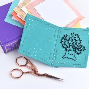 Sommer Reading Stitching Club Embroidery & EPP Book Bag Projekt Bild 4