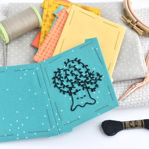 Sommer Reading Stitching Club Embroidery & EPP Book Bag Projekt Bild 7
