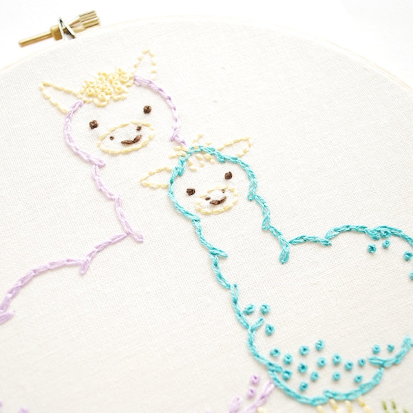 Loving Alpacas - Animal Mama and Baby Embroidery Pattern