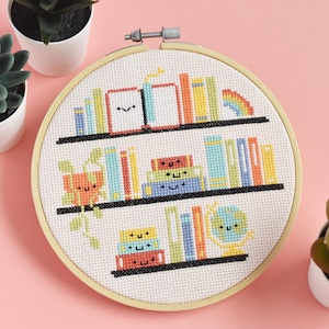 Nog een hoofdstuk: kruissteekpatroon boekenplank