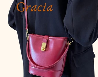 Trendy Elegance: Exquisite Crossbody and Bucket Bags for Every Occasion