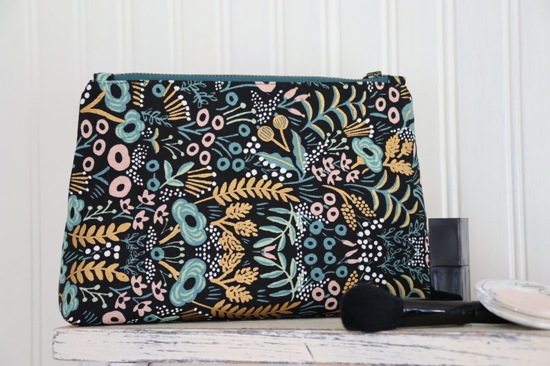 ChenowethHandmade Cosmetic Bag - Thumbnail 2