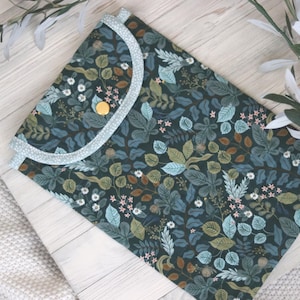 Book Sleeve - Rifle Paper Co Verde in Hunter Green with Green Dotted Accents