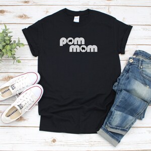 Pom Mom Tee Shirt, for Pomeranian Mothers Day Gift, Dog Lover T-shirt, retro shirt design White on Black