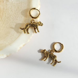 Italian Leopard-Print Enamel Hoop Earrings In 18kt Gold Over Sterling. 7/8" | Ross Simons - Foto 3