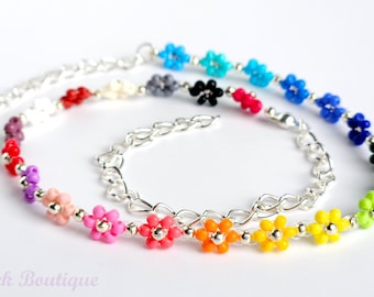 Flower Necklace, Beaded Daisy Necklace, Daisy Necklace, Daisy Choker Necklace, Handmade Daisy Necklace, Gift for Her, Jewellery for Her,