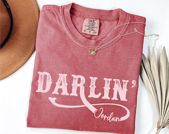 Darlin’ Comfort Colors® Shirt – Western Country Girl Tee,Retro Cowgirl Graphic Tee, Southern Style T-Shirt, Rodeo Outfit, Western Girl Shirt