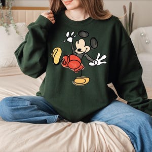 Mickey Mouse Since 1928 Sweatshirt, Mickey Hoodie, Disneyworld Comfort Color Shirt, Retro Disney Family Matching Trip Shirt, Sleeve Mickey imagem 9