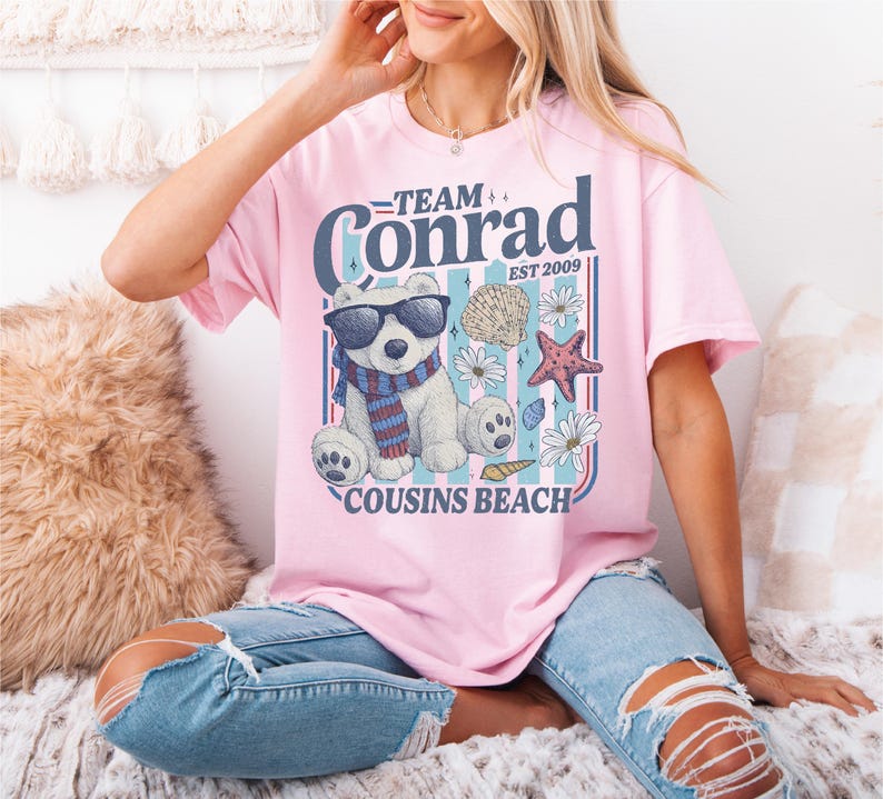 Comfort Colors®Team Conrad Junior Mint Bear Shirt, Turned Pretty Shirt, TSITP Cousins Beach Fan Shirt, Summer Romance Book Fan Sweatshirt Bild 3