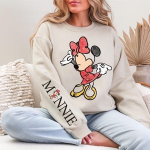 Mickey Mouse Since 1928 Sweatshirt, Mickey Hoodie, Disneyworld Comfort Color Shirt, Retro Disney Family Matching Trip Shirt, Sleeve Mickey imagem 2