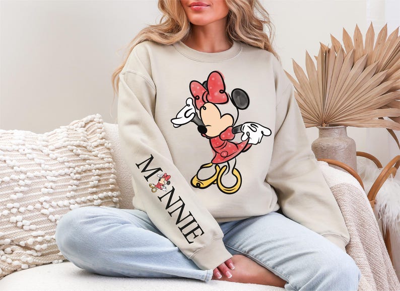Mickey Mouse Since 1928 Sweatshirt, Mickey Hoodie, Disneyworld Comfort Color Shirt, Retro Disney Family Matching Trip Shirt, Sleeve Mickey imagem 2