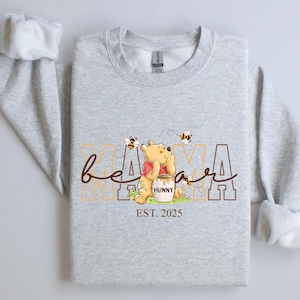 Custom Mothers Day Sweatshirt with Names, Winnie the Pooh Mothers Days Gift, Custom Mama Bear Shirt, Gift For Mother's Day afbeelding 19