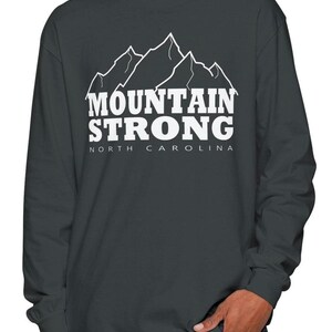 North Carolina Mountain Strong långärmad t-shirt med bekväma färger bild 8