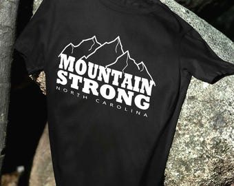 Comfort Colors Mountain Strong T-Shirt: Unisex-T-Shirt aus den Appalachen