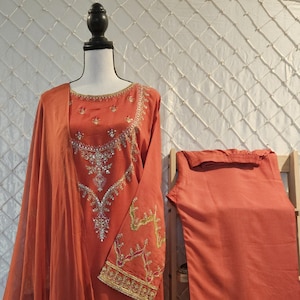 L Prêt-à-porter 3-delig Pakistaans salwar-kameez-feestkostuum klaar voor verzending, maat L