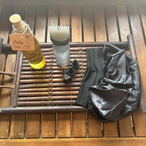 Handmade Amla Hair Oil Applicator Set – Ayurvedic Inspired Hair Care Ritual – Comb Bottle & Satin Cap