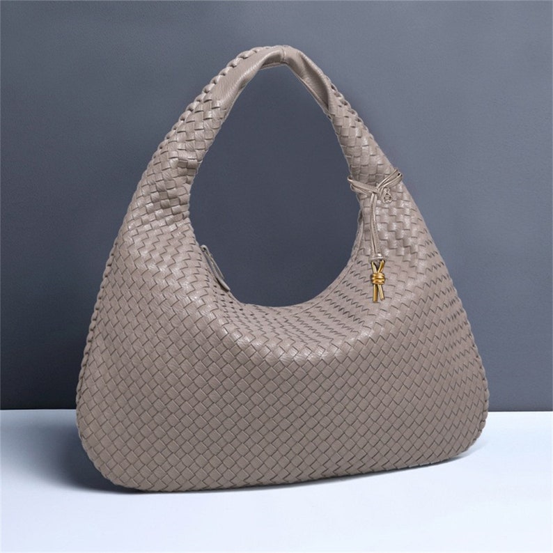Crescent Women's Bag Braided Dumpling Bag, Fashionable and Versatile Shoulder Bag or Underarm Bag Bild 9