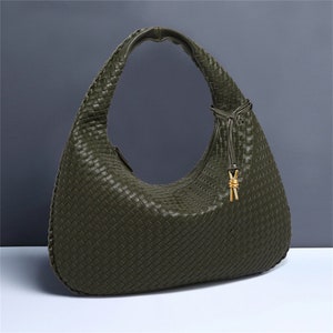 Crescent Women's Bag Braided Dumpling Bag, Fashionable and Versatile Shoulder Bag or Underarm Bag ArmyGreen