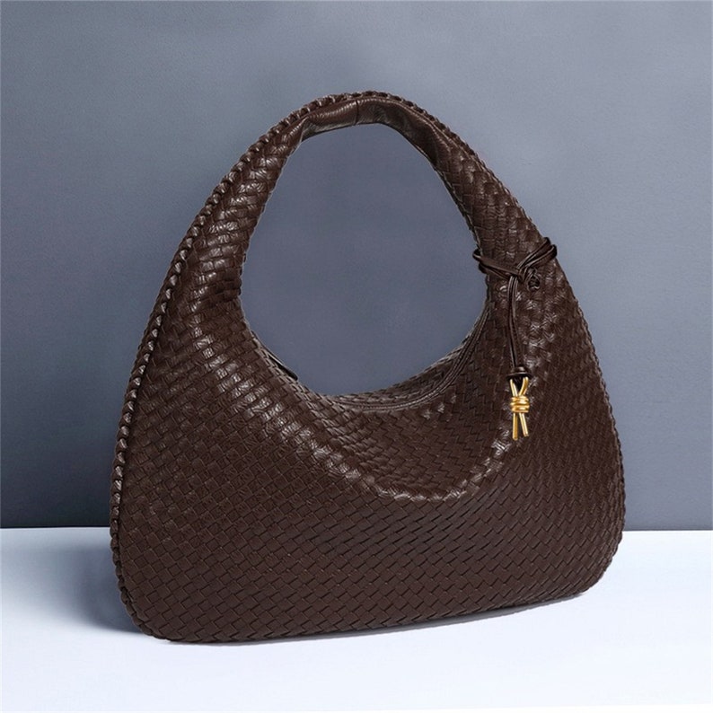Crescent Women's Bag Braided Dumpling Bag, Fashionable and Versatile Shoulder Bag or Underarm Bag dark brown