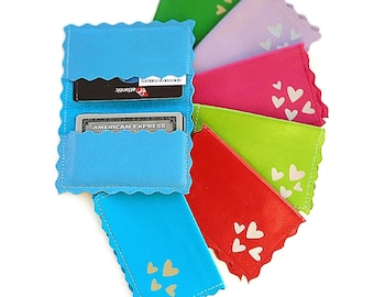 Cartera fina de piel con corazones: tarjetero de piel de cordero italiana