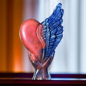 Heart Angel Wing, Remembrance, Memorial Service Keepsake, Sympathy Gift, Lasting Tribute to Loved Ones, In Loving Memory, Handcrafted Resin