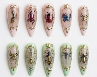 Vintage Insect Frame Press On Nails | Gold Mirror Bug Spider Butterfly Beetle Fake Nails