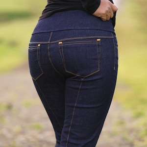 Women's Pull On Jeans Sewing Pattern | PDF | Digital Pattern | Stretch Jeans | Real Pockets | No Zipper | High Waist | Straight Skinny