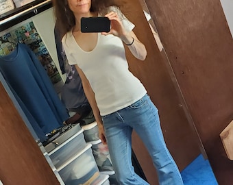 xusah's closet - hemp scoop neck t-shirt - 100% hemp and organic cotton natural undyed - size xs 2-4 33" to 34" bust - second hand made