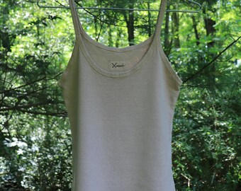 xusah's closet - camisole / yoga tank top singlet - hemp and organic cotton hand dyed in shiitake - xs size 2 - 4 34" bust second hand made