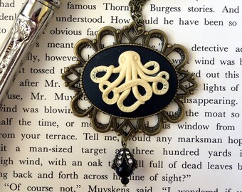 Octopus Necklace, Cameo Necklace, Steampunk Jewelry, Steampunk Necklace, Vintage Inspired Jewelry, Vintage Inspired Necklace, Halloween