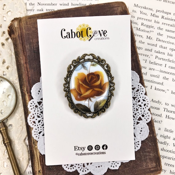 Vintage Brown Rose Porcelain Cameo Brooch in Antique Brass Setting