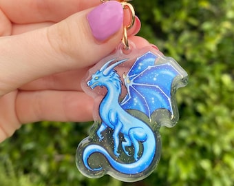 Blauer Drache Schlüsselanhänger - Fantasy Glitter Acryl Epoxy Schlüsselanhänger - Gothic Drachen Anhänger - Funkelndes Drachen Accessoire - Einzigartige Geschenkidee