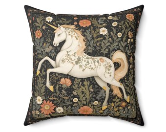 Verzaubertes Einhorn Dekokissen: William Morris Floral Tapisserie Kissen