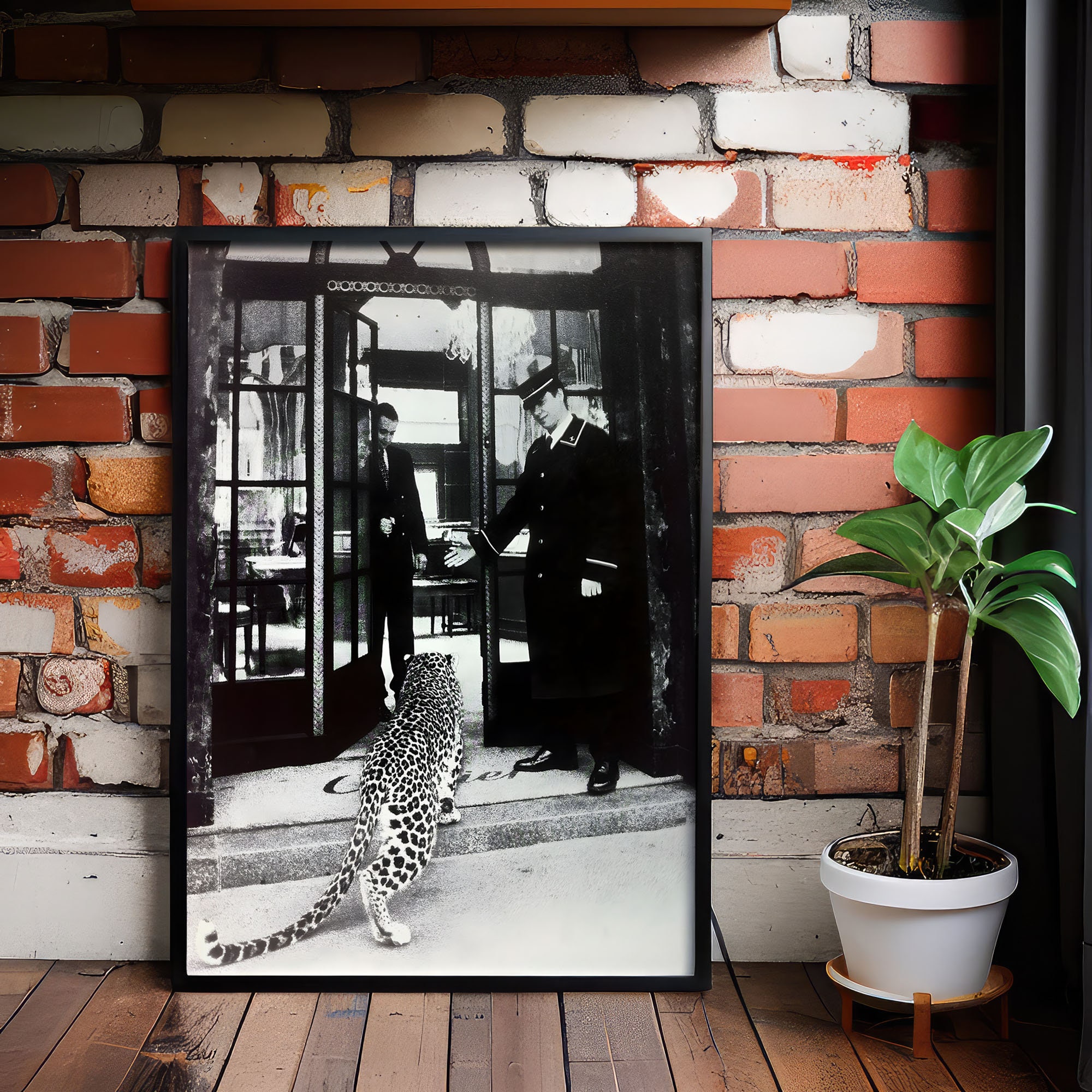 Retro Panther Canvas Print: Vintage Restaurant Photo Wall Art