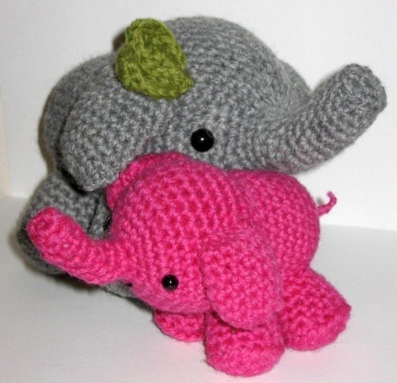 Mom and Baby Elephant amigurumi crochet pattern PDF Digital Download image 1