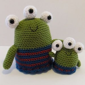 Alien Love amigurumi crochet pattern - PDF Digital Download