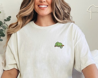 Camisa de camaleón de coma bordada, camisa de coma de iguana, camisa de lectura, camisa de gramática divertida, camisa de lagarto de profesor de inglés, camisa de camaleón