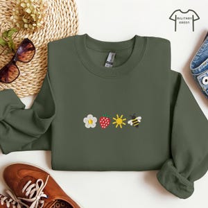 Embroidered Summer Strawberry Bee Sweatshirt, Cute Strawberry Crewneck, Summer Sweater, Bee Summer Sweatshirt, Daisy Womens Sweatshirt